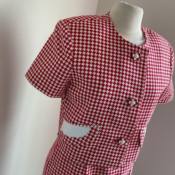 VINTAGE Houndstooth Dress Set  Womens Sz 10 Red and White Sheath Cropped Jacket - Picture 2 of 9